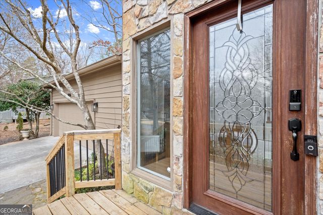 4240 Loch Highland Parkway NE, Roswell, GA 30075