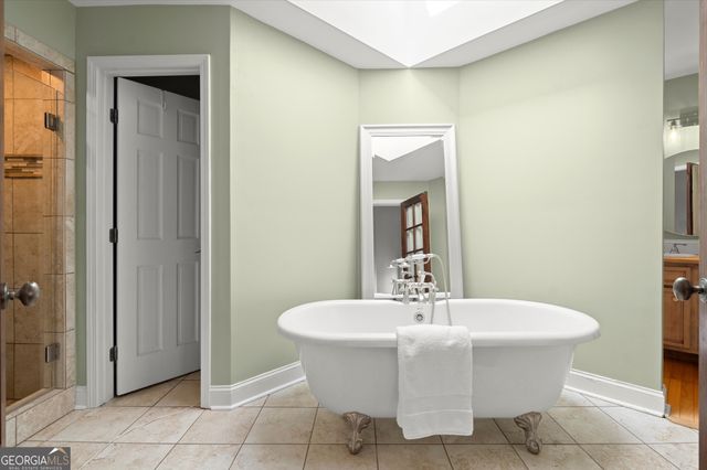 4240 Loch Highland Parkway NE, Roswell, GA 30075