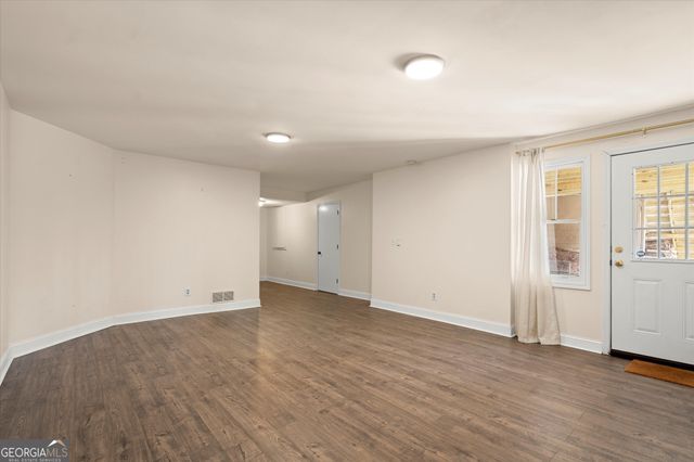 4240 Loch Highland Parkway NE, Roswell, GA 30075