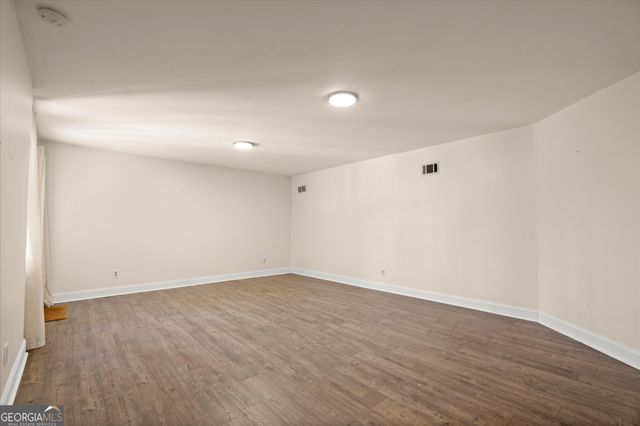 4240 Loch Highland Parkway NE, Roswell, GA 30075