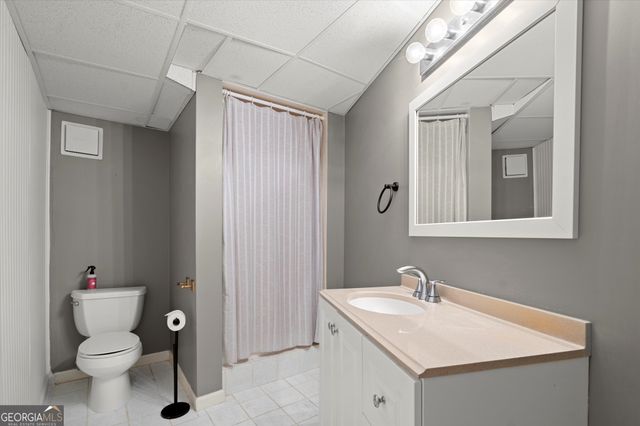 4240 Loch Highland Parkway NE, Roswell, GA 30075