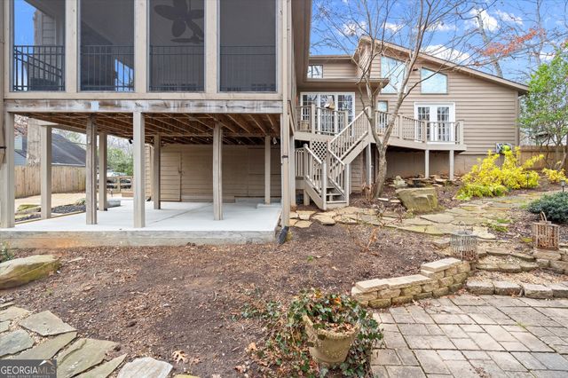 4240 Loch Highland Parkway NE, Roswell, GA 30075