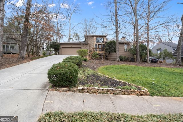 4240 Loch Highland Parkway NE, Roswell, GA 30075