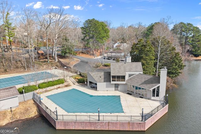 4240 Loch Highland Parkway NE, Roswell, GA 30075