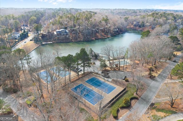 4240 Loch Highland Parkway NE, Roswell, GA 30075