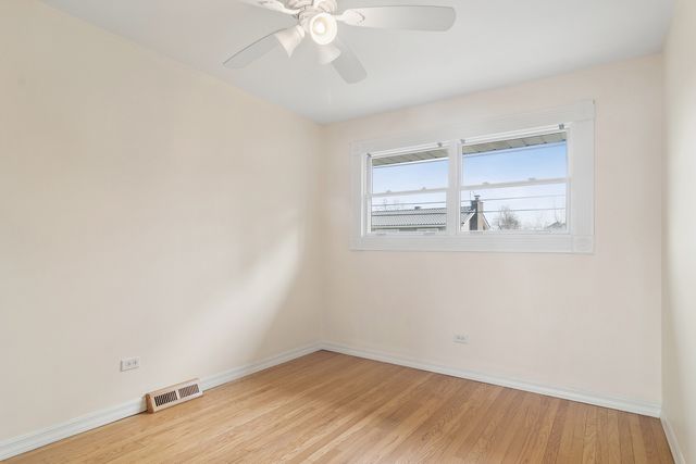 1119 S Pine Avenue, Arlington Heights, IL 60005