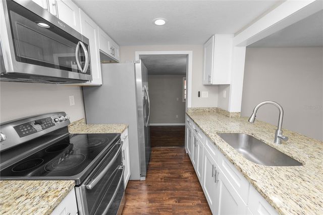 1101 S GIBBS STREET, Plant City, FL 33563