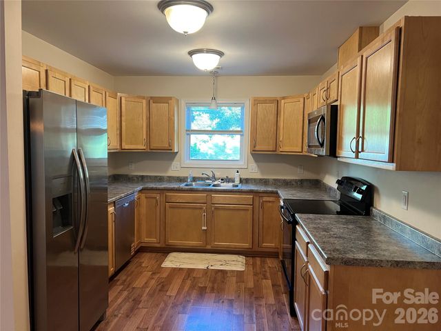 45 Compass Park Drive, Weaverville, NC 28787