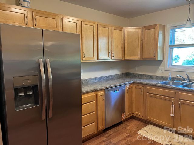 45 Compass Park Drive, Weaverville, NC 28787