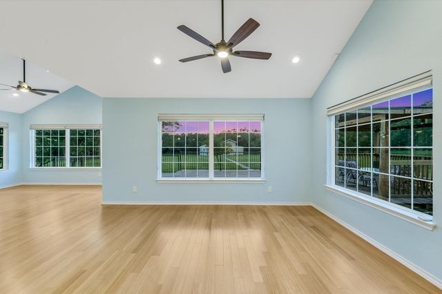 222 Peabody PL, Dripping Springs, TX 78620