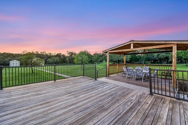 222 Peabody PL, Dripping Springs, TX 78620