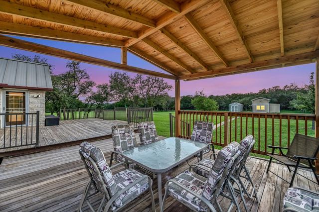 222 Peabody PL, Dripping Springs, TX 78620