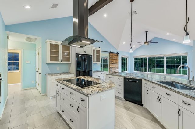 222 Peabody PL, Dripping Springs, TX 78620