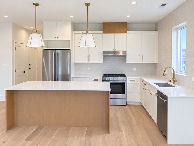 1931 S Jefferson Street 4N, Chicago, IL 60616