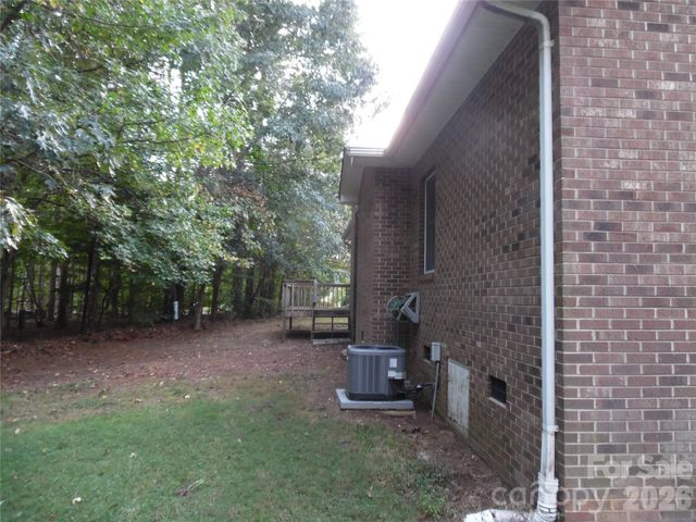 1453 Marshbrooke Lane, Catawba, NC 28609
