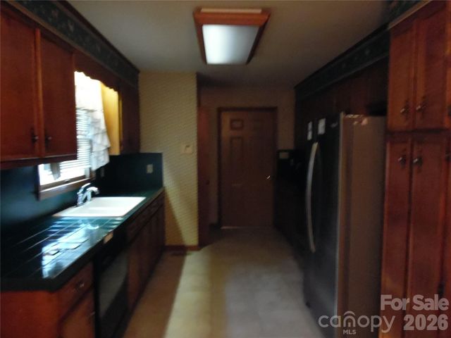1453 Marshbrooke Lane, Catawba, NC 28609