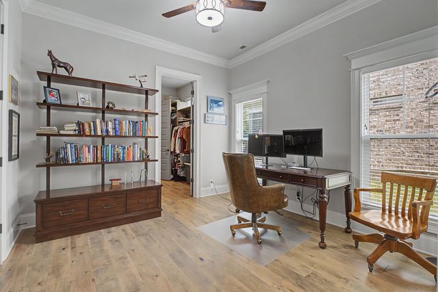 2111 White Poplar Court, Murfreesboro, TN 37130