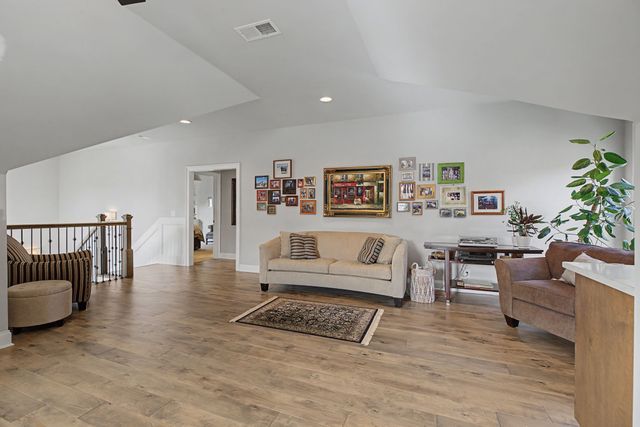 2111 White Poplar Court, Murfreesboro, TN 37130