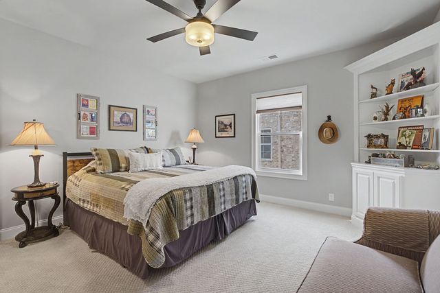 2111 White Poplar Court, Murfreesboro, TN 37130