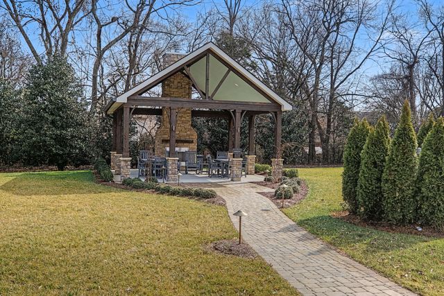 2111 White Poplar Court, Murfreesboro, TN 37130