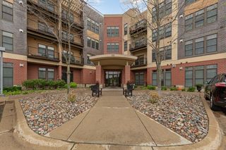 150 E Travelers Trail 419, Burnsville, MN 55337