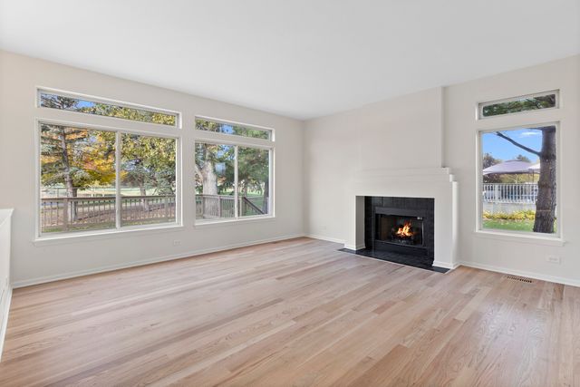 1133 Heavens Gate Drive, Lake In The Hills, IL 60156