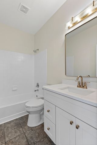 1133 Heavens Gate Drive, Lake In The Hills, IL 60156