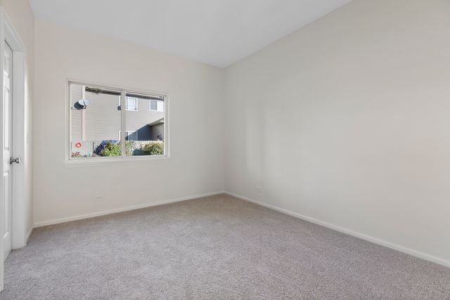 1133 Heavens Gate Drive, Lake In The Hills, IL 60156