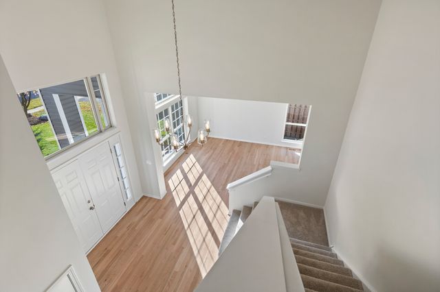 1133 Heavens Gate Drive, Lake In The Hills, IL 60156