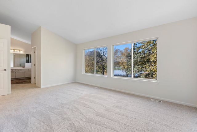 1133 Heavens Gate Drive, Lake In The Hills, IL 60156