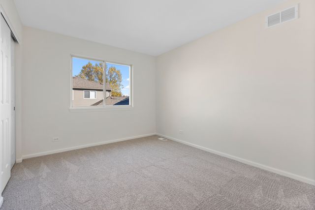 1133 Heavens Gate Drive, Lake In The Hills, IL 60156