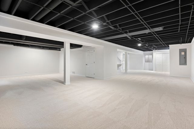 1133 Heavens Gate Drive, Lake In The Hills, IL 60156