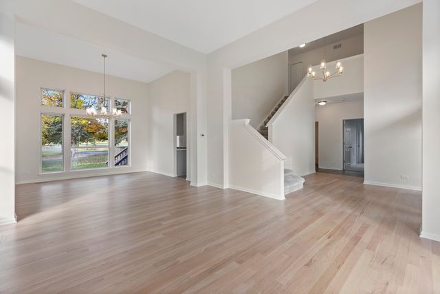 1133 Heavens Gate Drive, Lake In The Hills, IL 60156