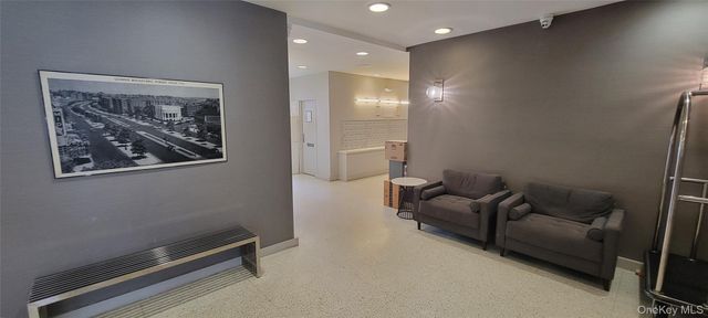 107-40 Queens Boulevard 11L, Forest Hills, NY 11375