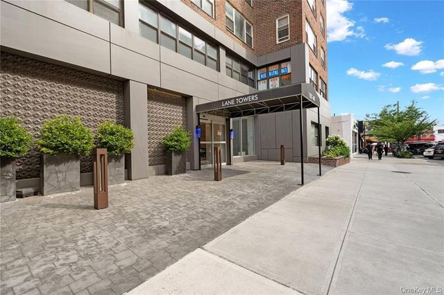107-40 Queens Boulevard 11L, Forest Hills, NY 11375