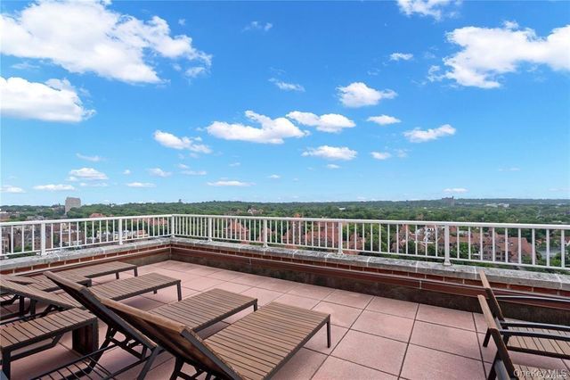 107-40 Queens Boulevard 11L, Forest Hills, NY 11375