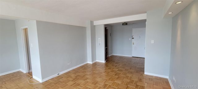 107-40 Queens Boulevard 11L, Forest Hills, NY 11375