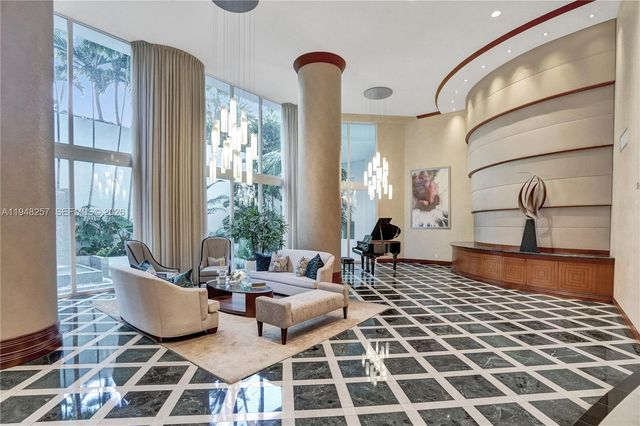 21050 Point Pl 3104, Aventura, FL 33180