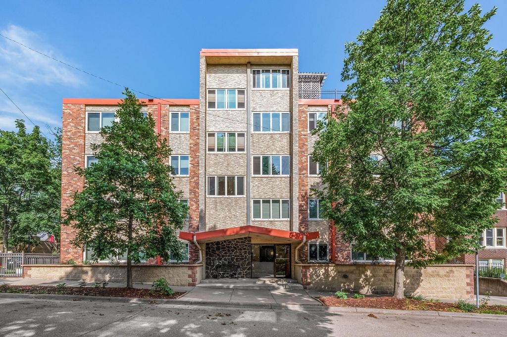 1901 Emerson Avenue S 303, Minneapolis, MN 55403 — exterior