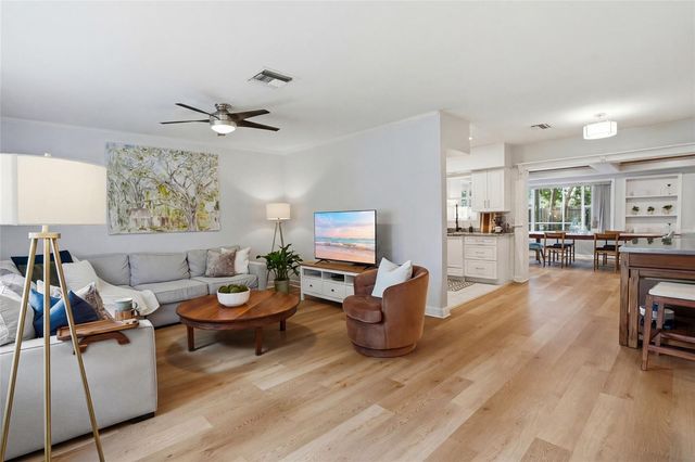 1349 78TH AVENUE N, St Petersburg, FL 33702