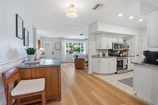 1349 78TH AVENUE N, St Petersburg, FL 33702