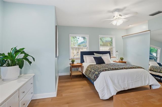 1349 78TH AVENUE N, St Petersburg, FL 33702