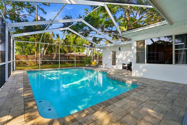 1349 78TH AVENUE N, St Petersburg, FL 33702