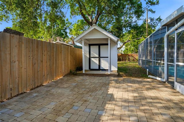 1349 78TH AVENUE N, St Petersburg, FL 33702