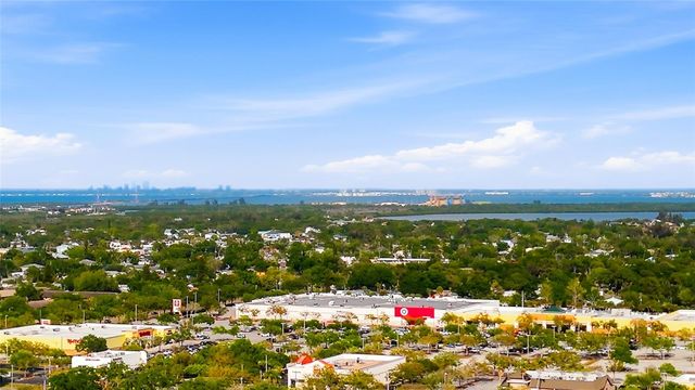 1349 78TH AVENUE N, St Petersburg, FL 33702