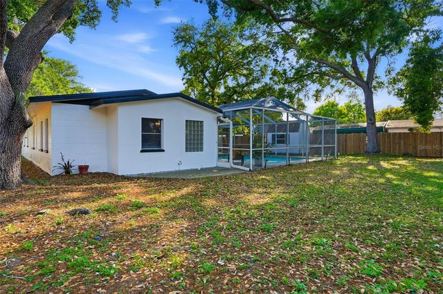 1349 78TH AVENUE N, St Petersburg, FL 33702