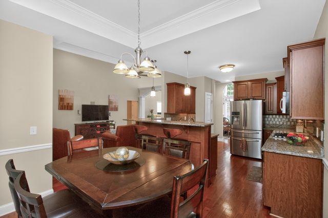 1027 Berkshire Blvd, Mount Juliet, TN 37122