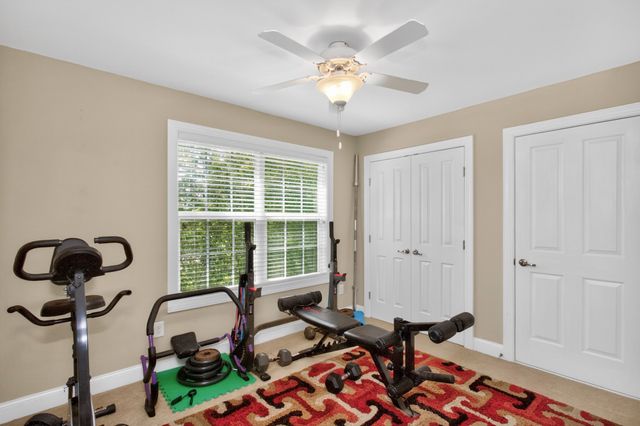 1027 Berkshire Blvd, Mount Juliet, TN 37122