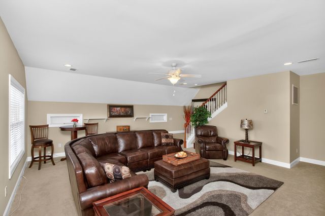 1027 Berkshire Blvd, Mount Juliet, TN 37122