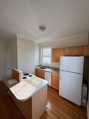 14 Church Ave 2A, Woburn, MA 01801